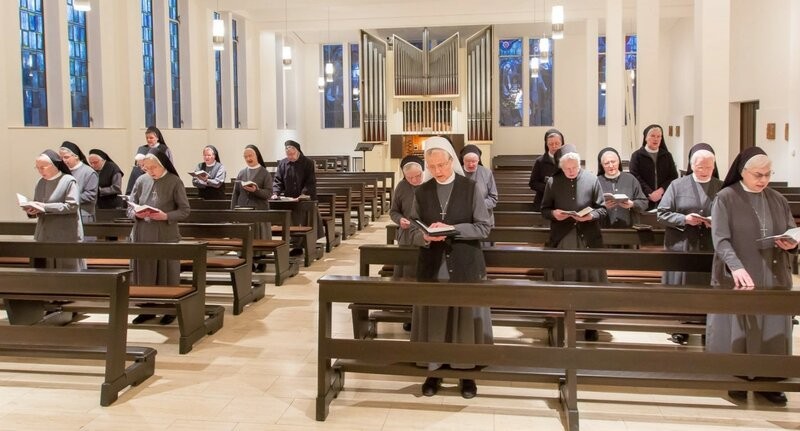 Stundengebet in der Mutterhauskapelle