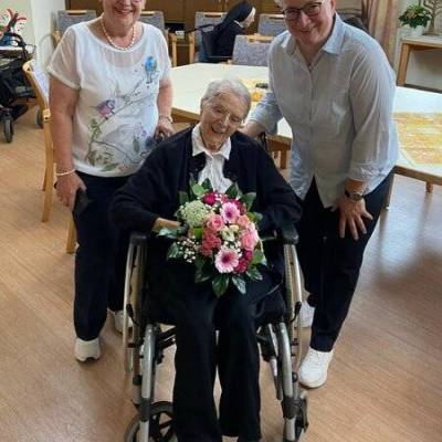 2_90._Geburtstag_Sr._M._Johannette_1_original