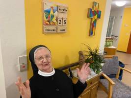 Geburtstag_Sr._M._Lybia_2_original